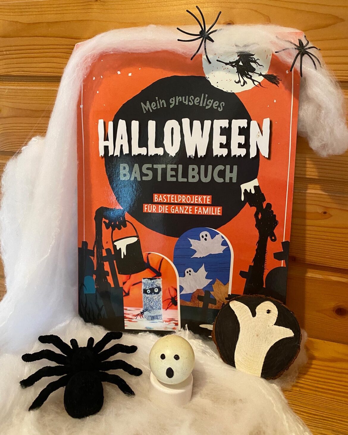 Mein gruseliges Halloween Bastelbuch